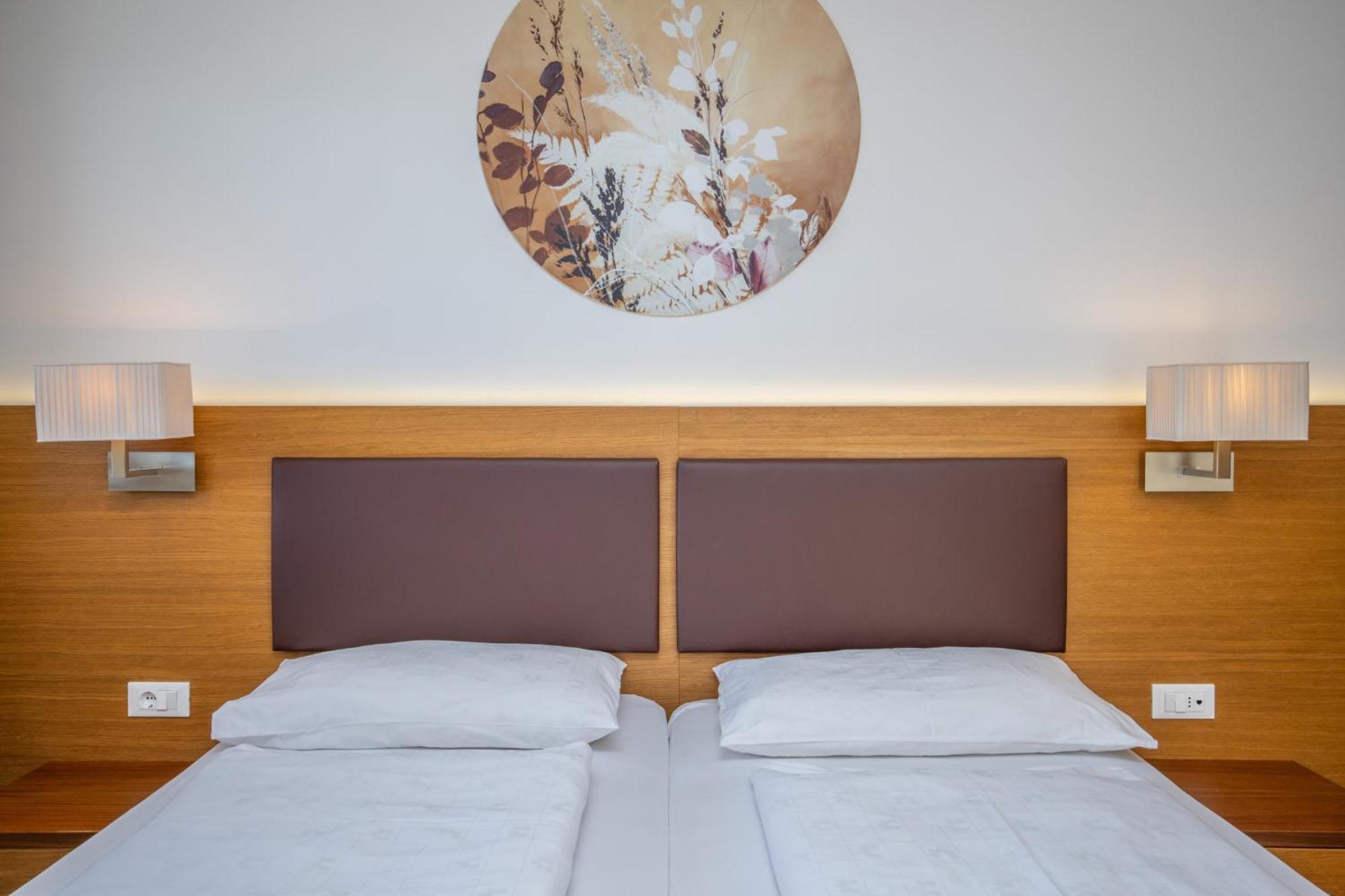 Hotel Panorama Тироло Екстериор снимка